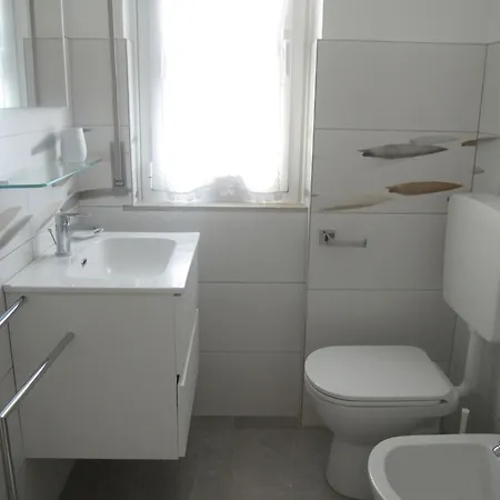 Adorable Seaview Flat At Pineta Appartement Grado