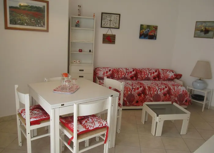 Adorable Seaview Flat At Pineta Grado