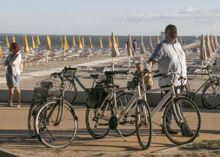 Adorable Seaview Flat At Pineta Apartment Grado