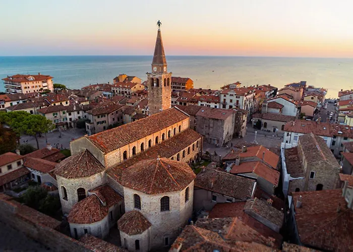 Adorable Seaview Flat At Pineta 格拉多